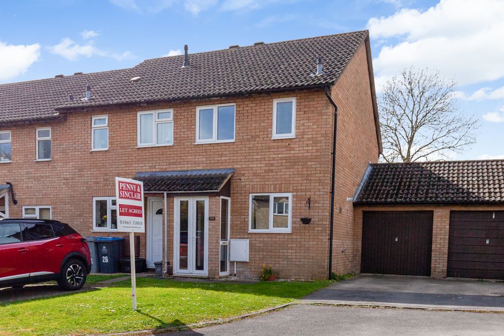 Property photo 1 of 10 Front View