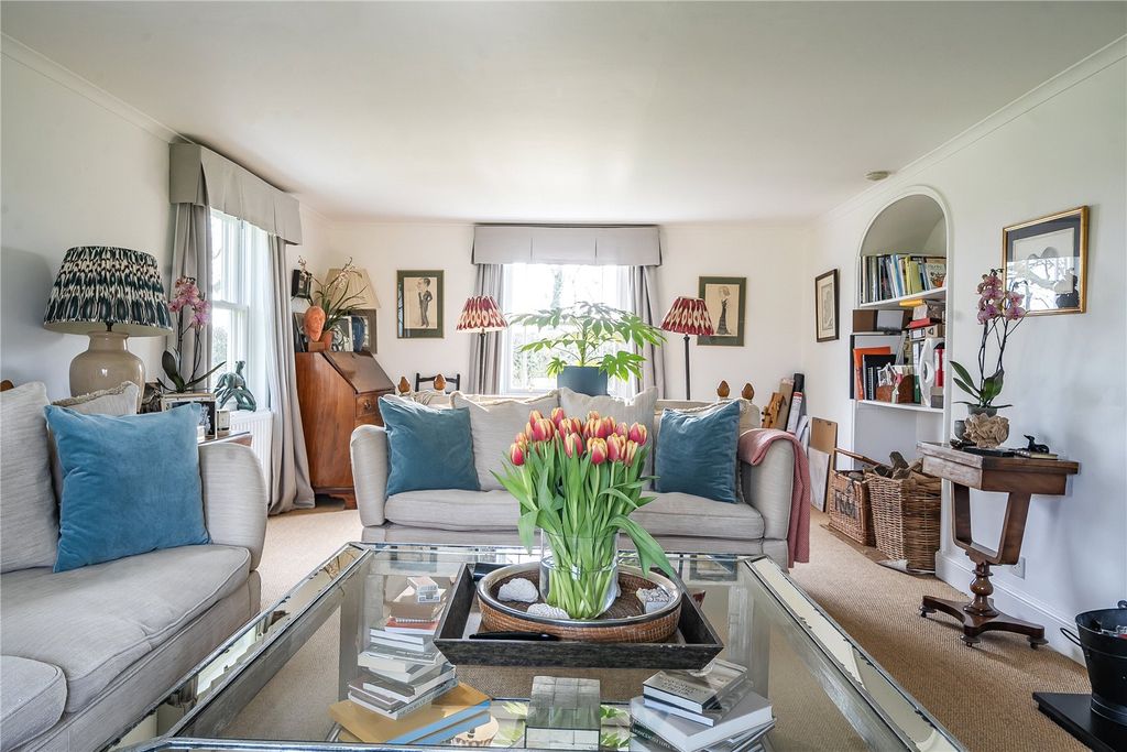 Property photo 3 of 22 Drawing Room