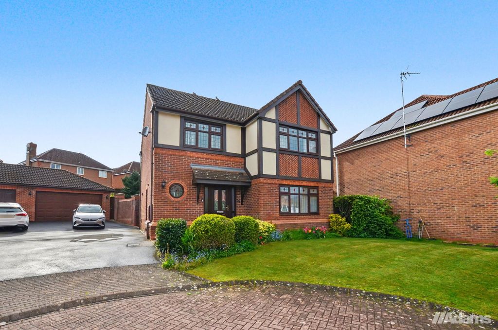Property photo 3 of 34