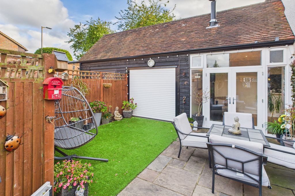 Property photo 3 of 31