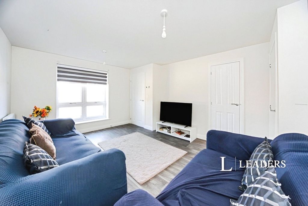 Property photo 2 of 13 Picture No. 08