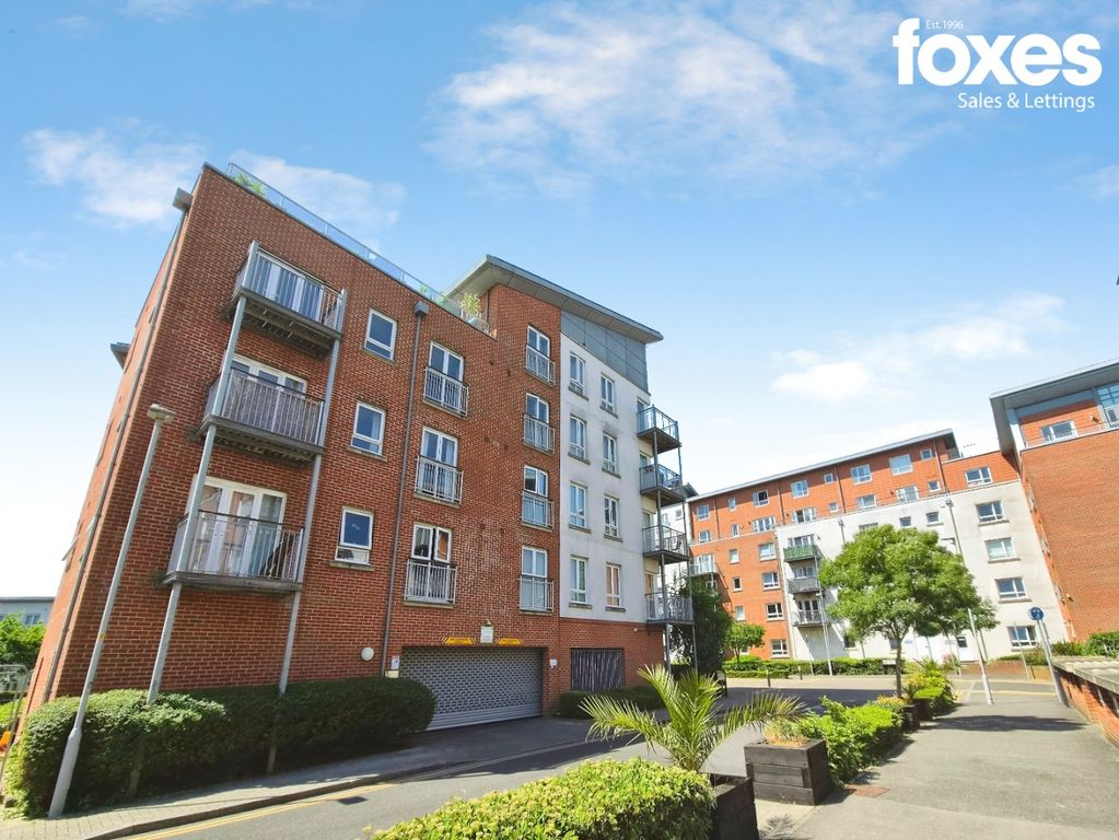 Property photo 1 of 21 5201750