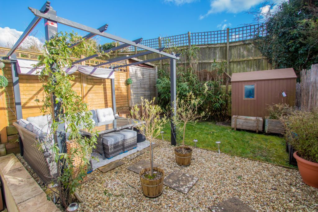 Property photo 3 of 14 Garden