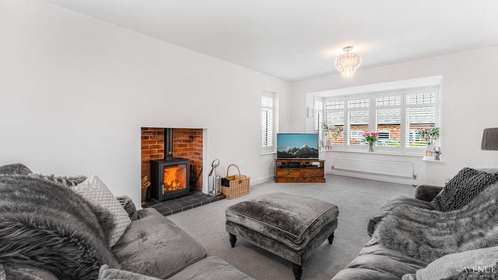 Property photo 2 of 33 4972692