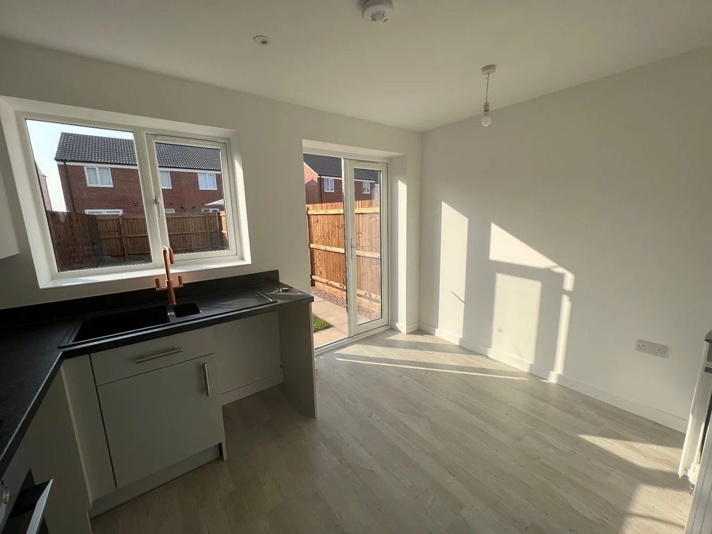 Property photo 2 of 14 Property