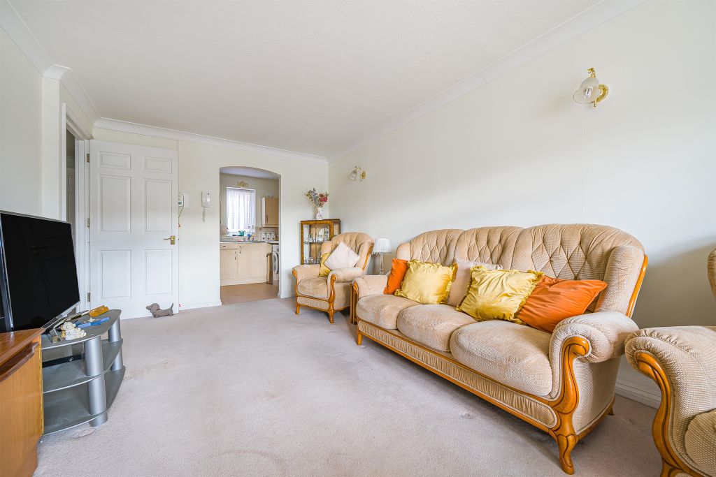 Property photo 3 of 10