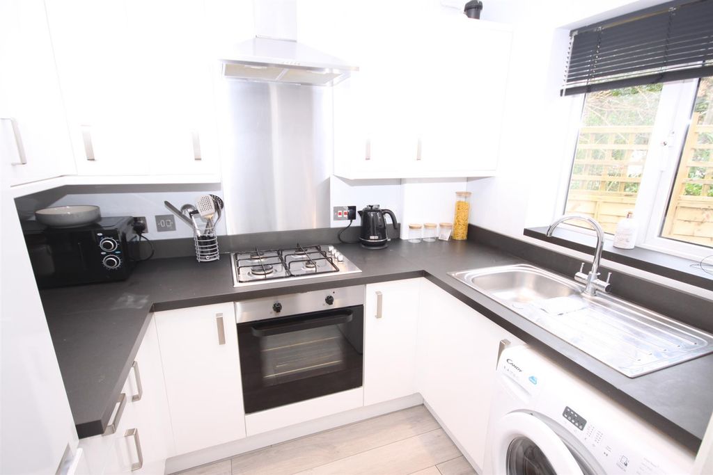 Property photo 2 of 14 Img_4067.Jpg