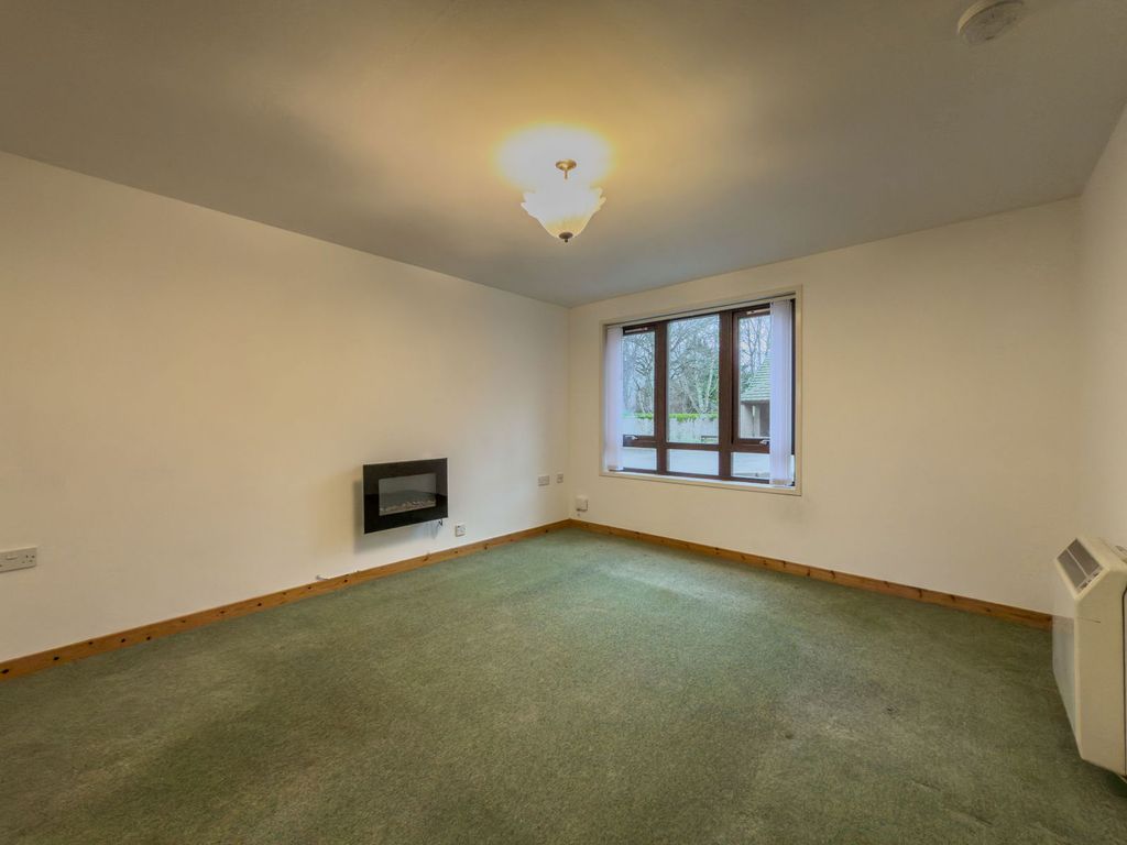 Property photo 2 of 24