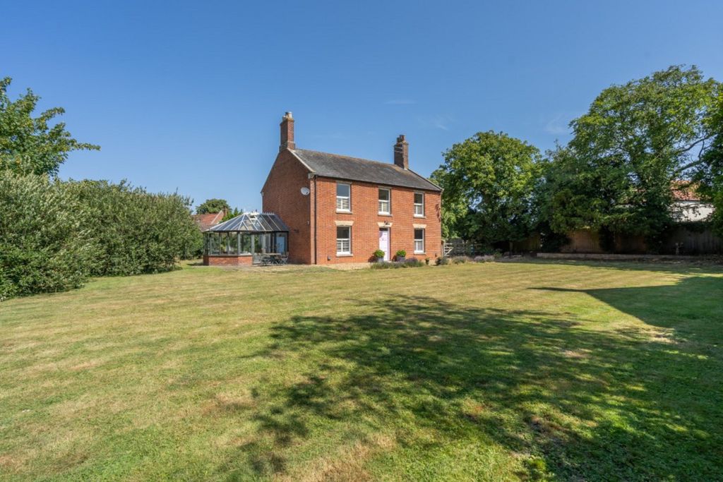 Property photo 1 of 30