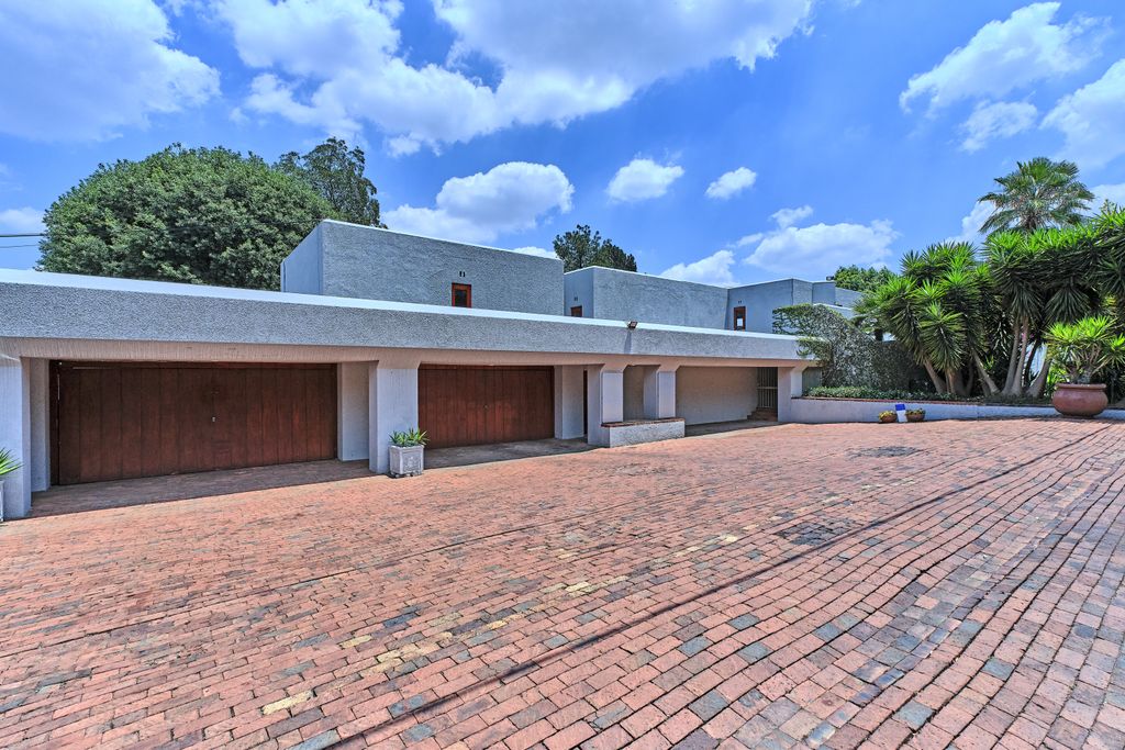 Property photo 3 of 47