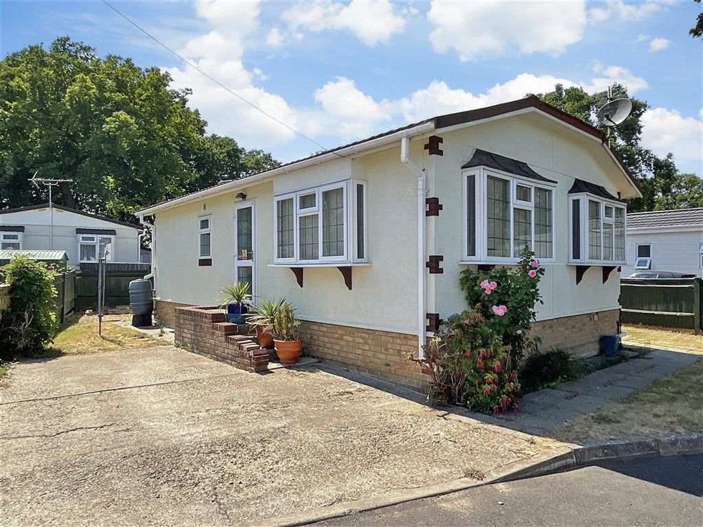 Property photo 1 of 9 Front