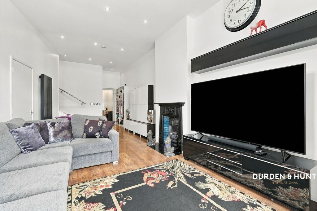 Property photo 3 of 29