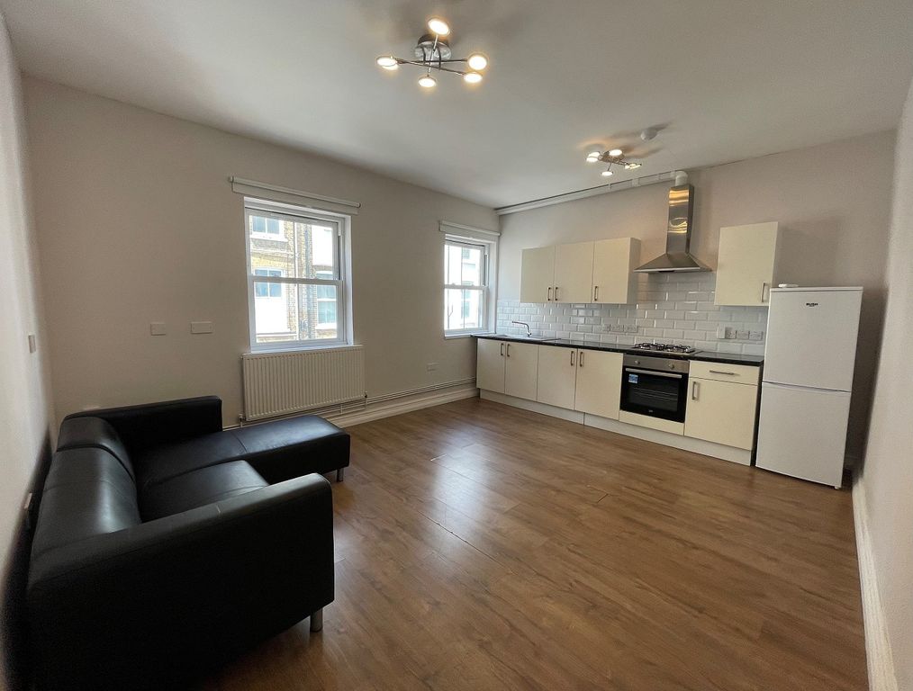 Property photo 2 of 5
