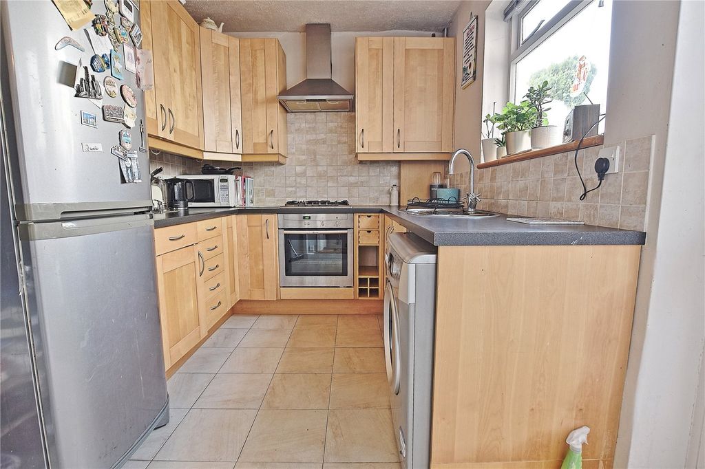 Property photo 2 of 13 Picture No. 08