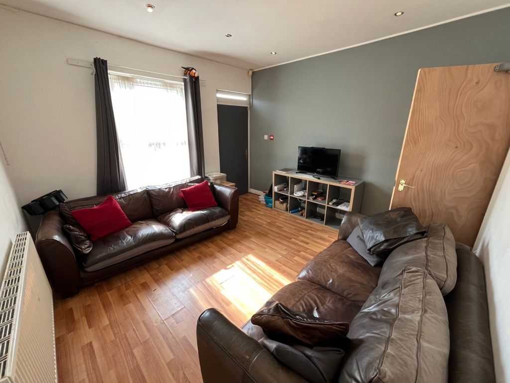 Property photo 1 of 14 Picture No. 14