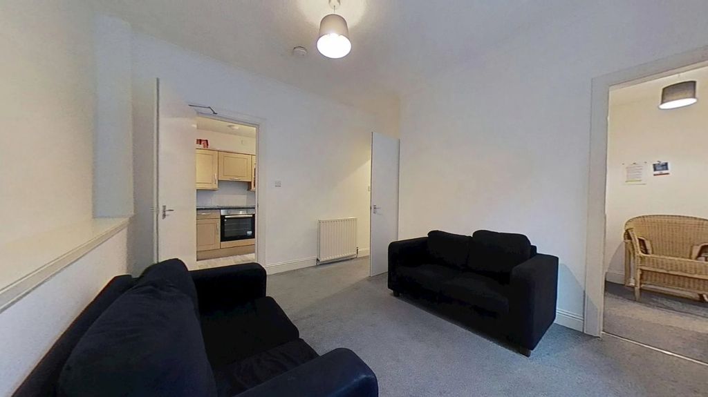 Property photo 3 of 13 Photo 3