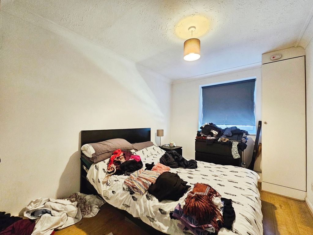 Property photo 3 of 7 Bedroom