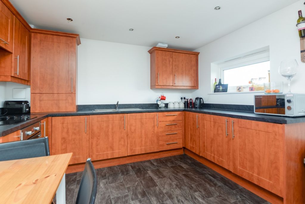 Property photo 2 of 9 429103