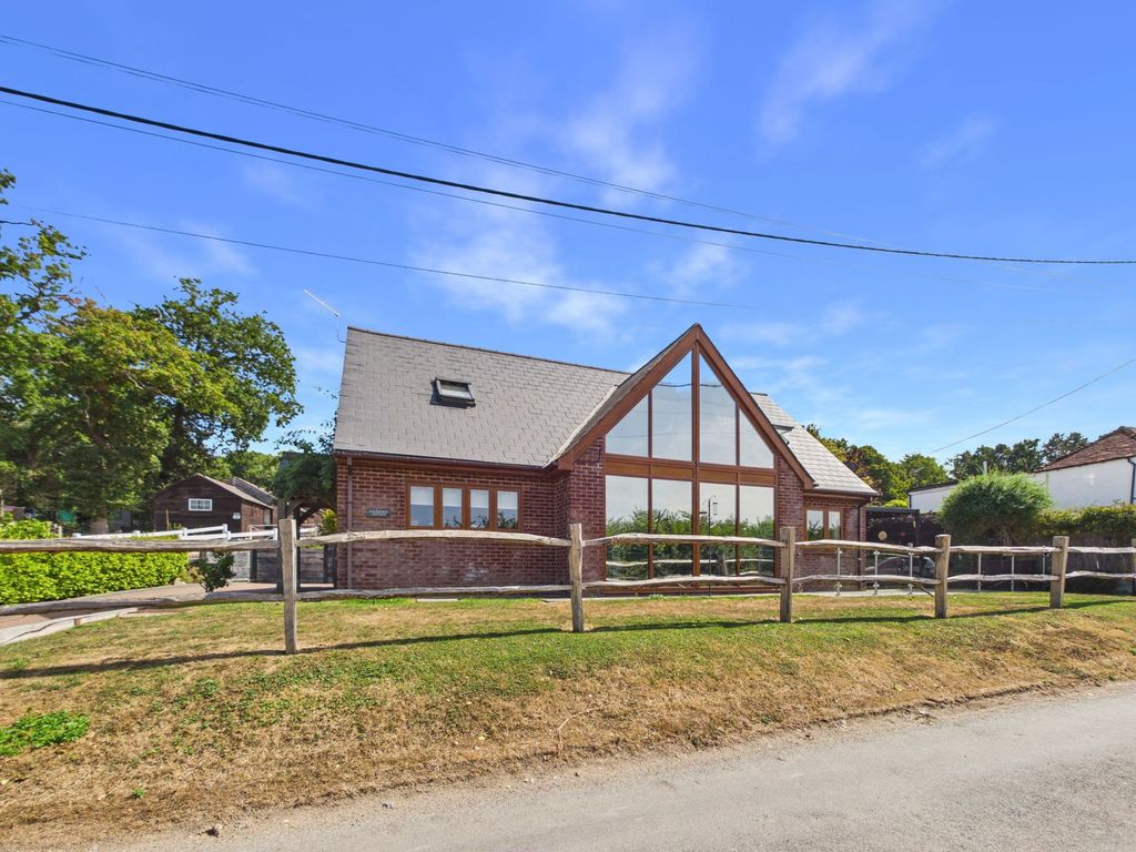 Property photo 1 of 28