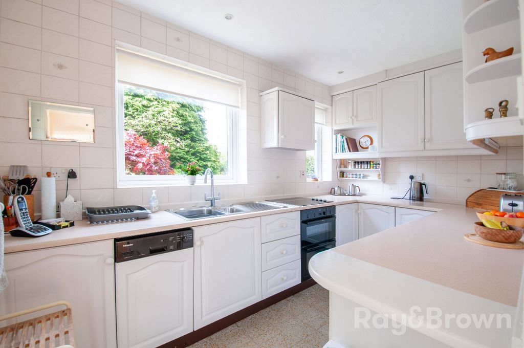 Additional image 21 of 6 bed detached house for saleTy Felyn, St. Mellons Road, Lisvane, Cardiff CF14