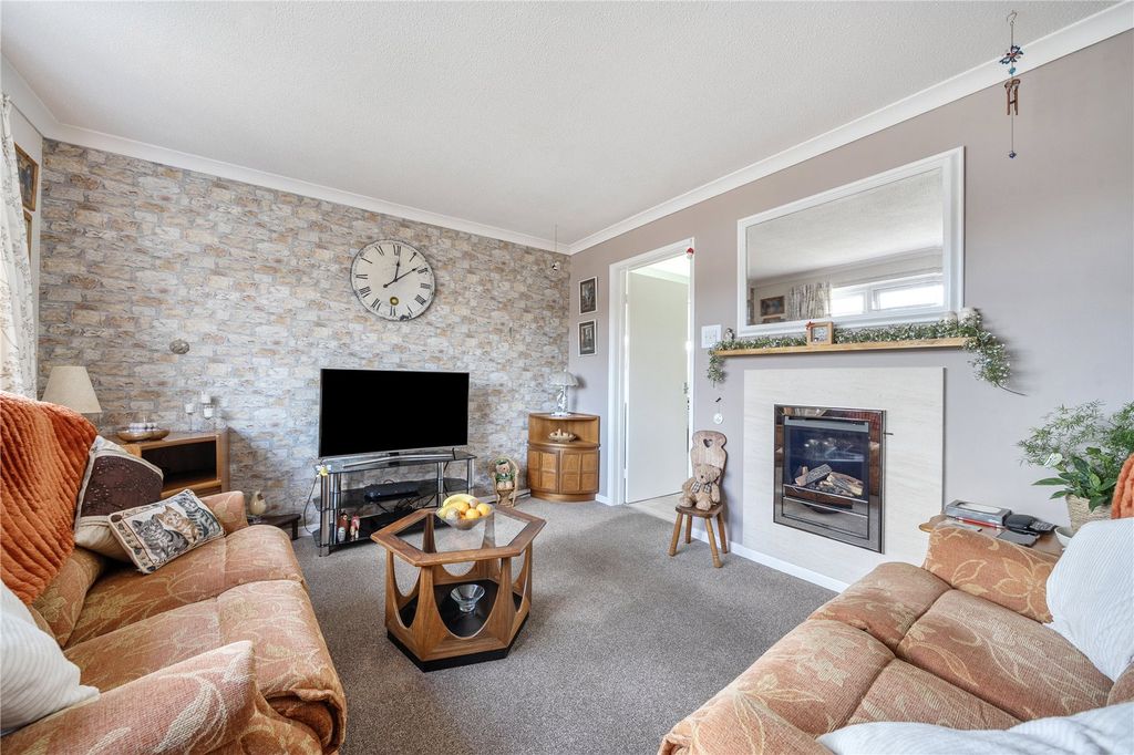 Property photo 2 of 13 Picture No. 28