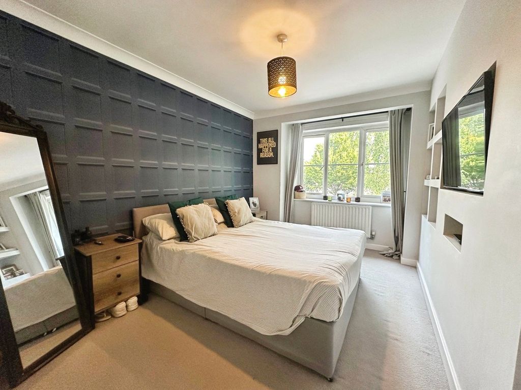Property photo 3 of 8 Pbox-Img.Jpg