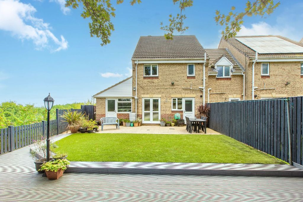 Property photo 1 of 37