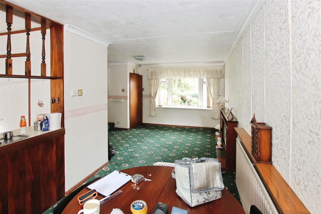 Property photo 3 of 17 "L" Shaped Lounge / Dining Room