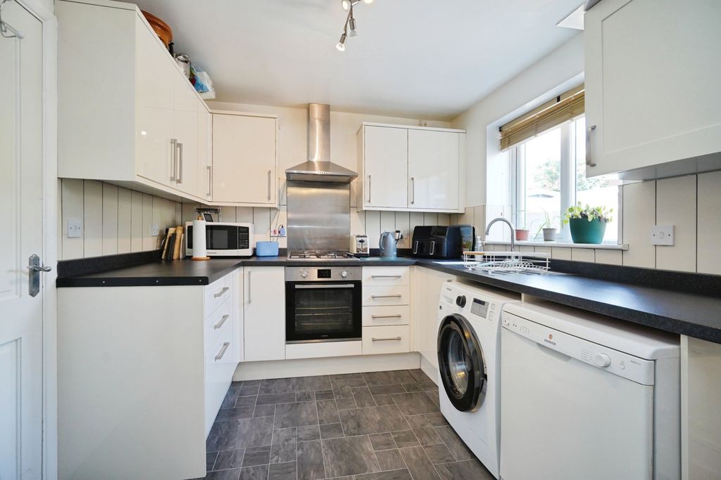 Property photo 3 of 20 Pbox-Img.Jpg
