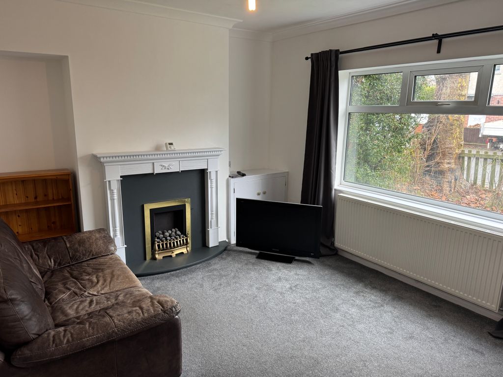 Property photo 2 of 9 Lounge