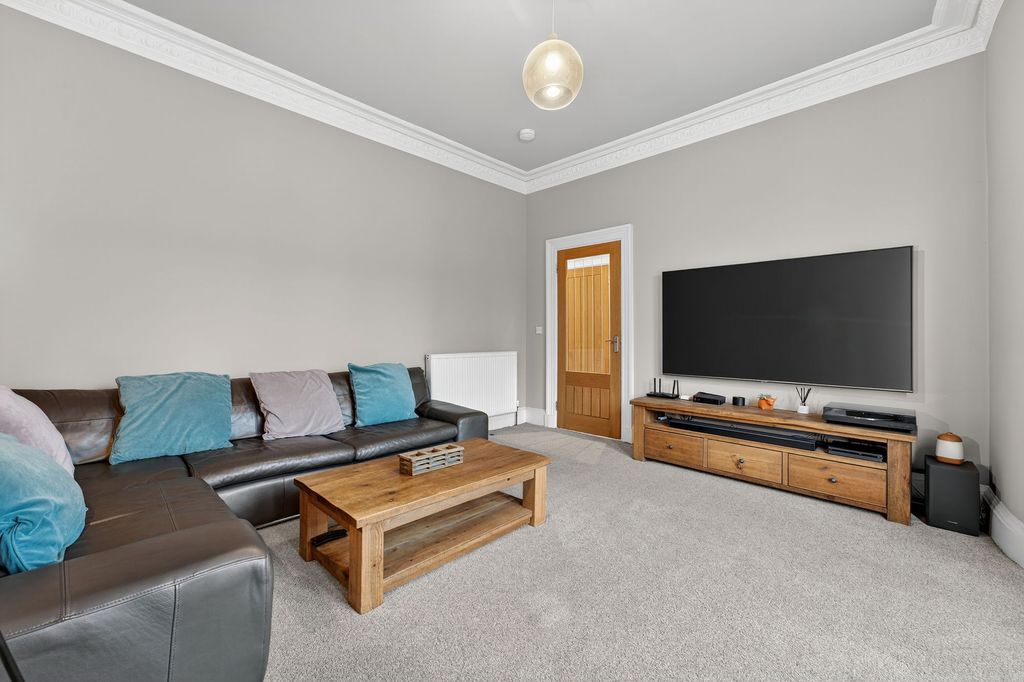 Property photo 3 of 24