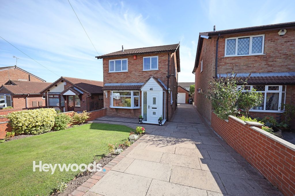 Property photo 1 of 44