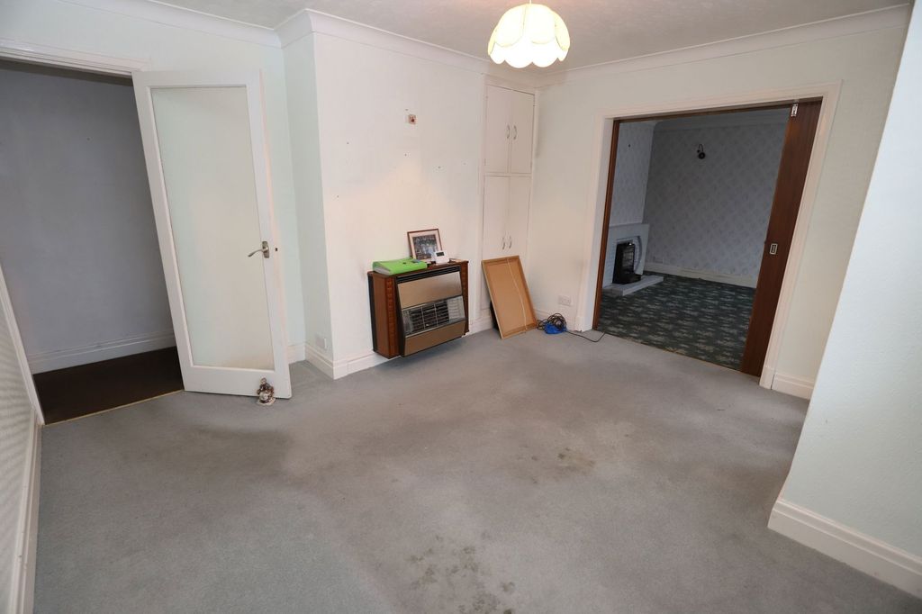 Property photo 3 of 26