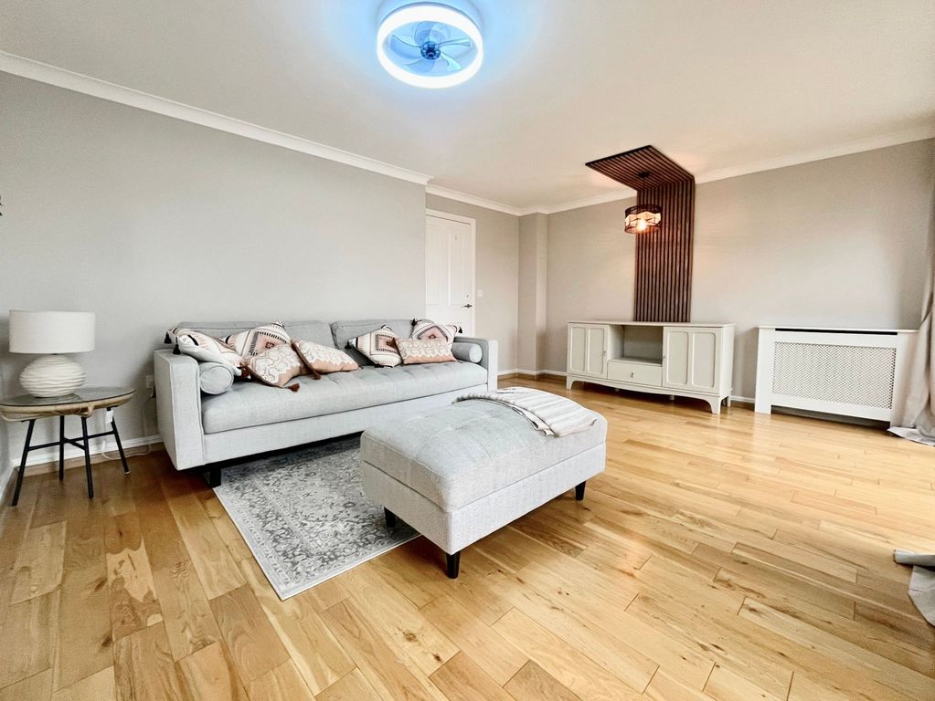 Property photo 1 of 25