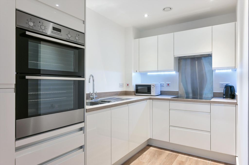 Property photo 1 of 11 Image