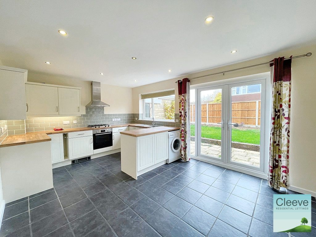 Property photo 3 of 13 8ce416F1-9590-4578-9641-Fee4812Ff04B