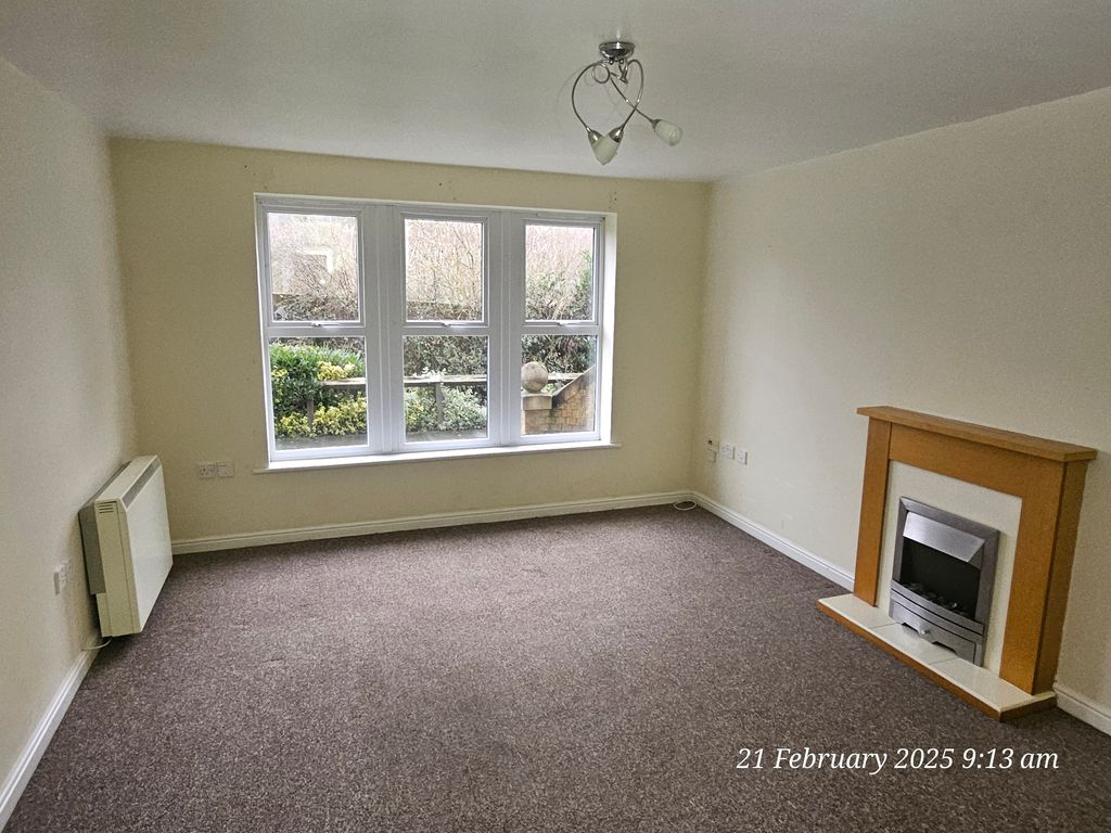 Property photo 3 of 9