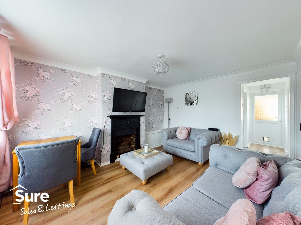Property photo 3 of 9 2162895