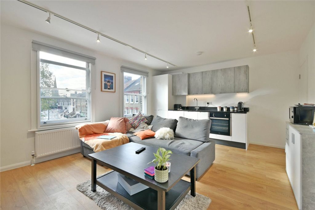 Property photo 1 of 14 Picture No. 17