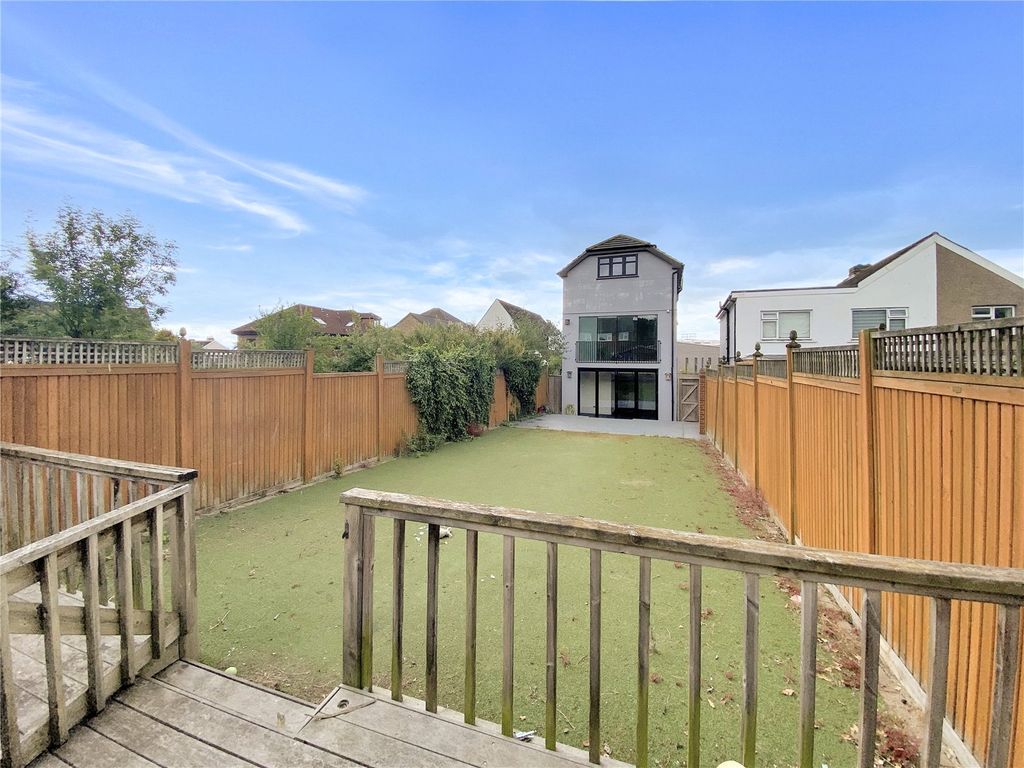 Property photo 1 of 18 Picture No. 03