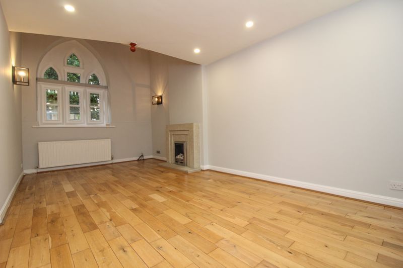Property photo 2 of 12 Photo 9
