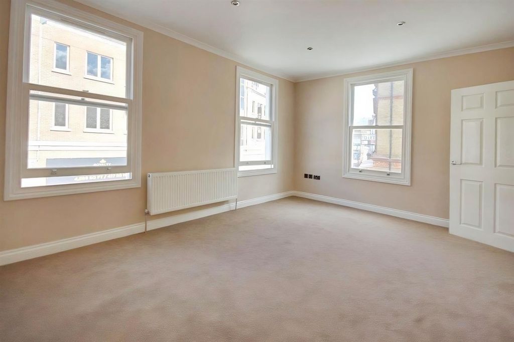 Property photo 2 of 6 Cba711B2-Nbui5Vyw-Uhgmdiustl9Gkbgnyc.Jpg