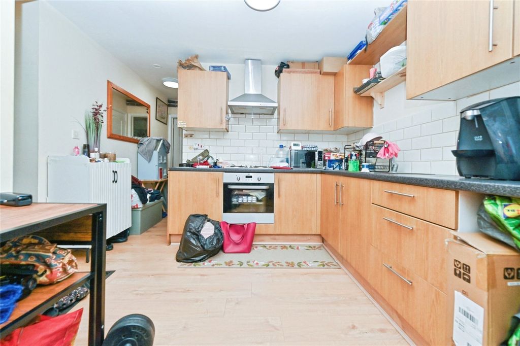 Property photo 3 of 7 Picture No. 16