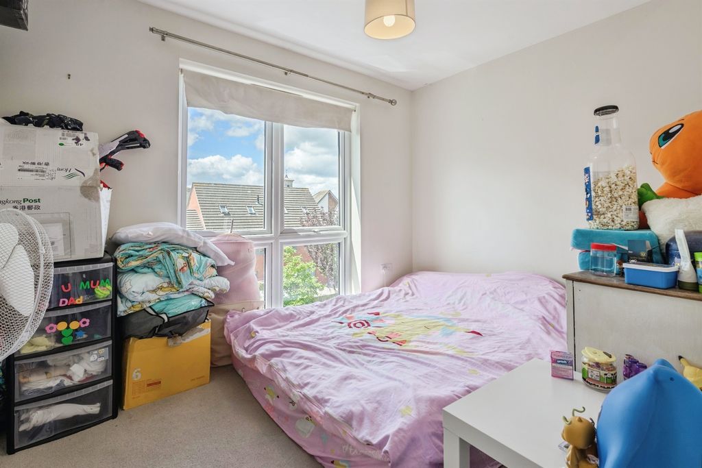 Property photo 2 of 22