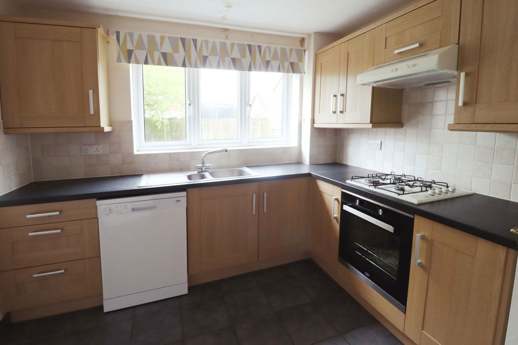 Property photo 3 of 14