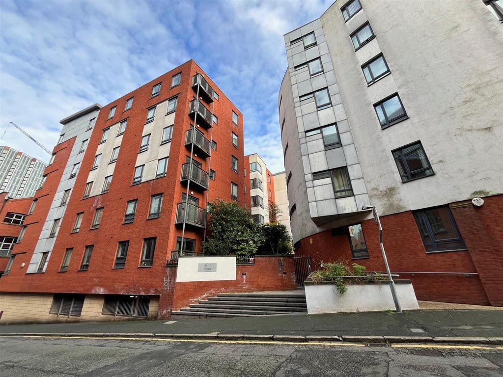 Property photo 3 of 15