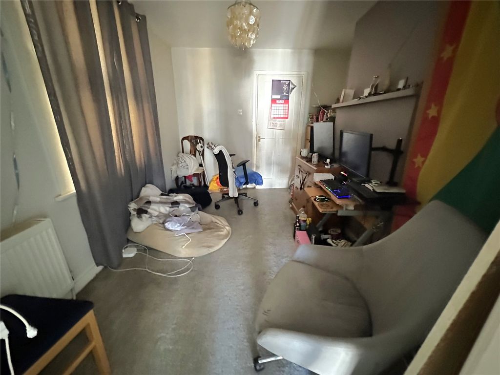 Property photo 3 of 10 Picture No. 04