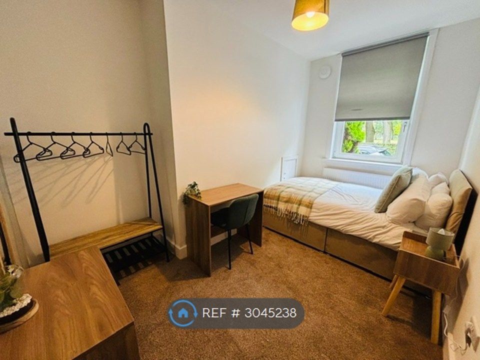 Property photo 1 of 13 Room 1