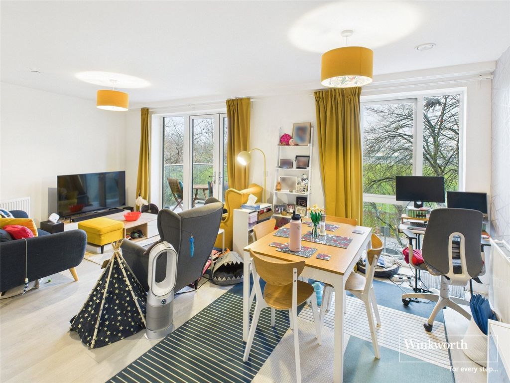 Property photo 2 of 12 Living Room Open