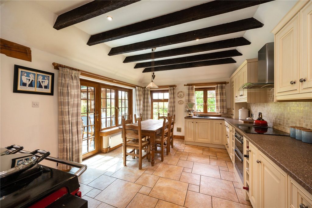 Property photo 2 of 20 Kitchen